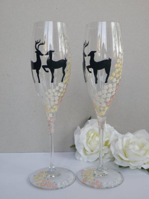 Set of 2 Personalized Champagne glasses Two deers