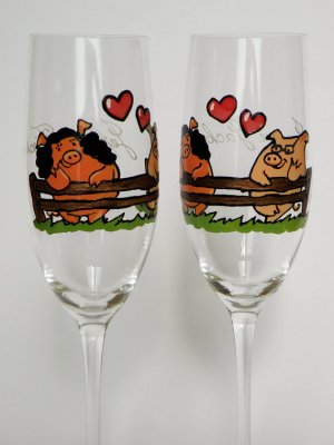 Set of 2 Personalized Champagne glasses Wedding theme Lovely Pigs