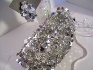 Evening Purse Silver Sequin Paillettes Beaded with Earrings Glitzy Bling Prom Party Wedding
