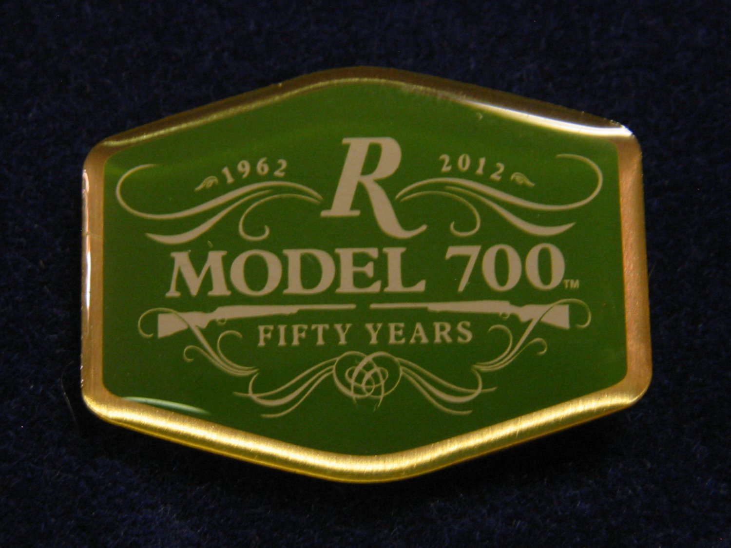 Remington Model 700 "50 Years" 1962 - 2012 Hat Lapel Tie Tack Tac Badge Gun Pin