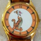 Brand-New Disney LARGE DIAL Points To Time Disney MENS Tigger Watch! HTF!