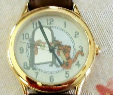 Brand-New Disney Rare Mirror Mirror Tigger Watch! HTF! HTF! Unique!