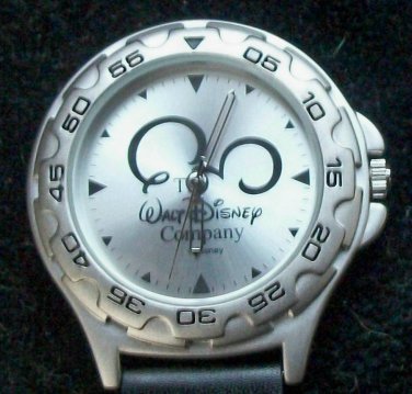 New! Disney Cast Members Only Clip On Mickey Mouse Pocket Watch! HTF!