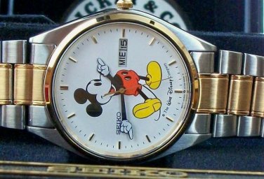 Brand-New Disney Seiko Mens Mickey Mouse Watch! Day & Date! Out of Prod!~ HTF!