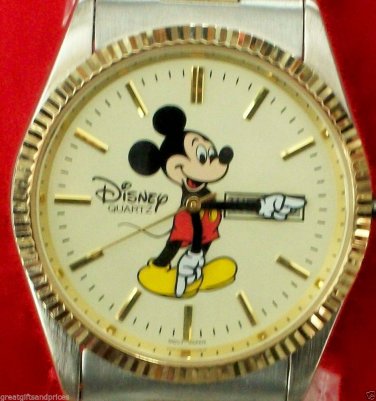 New Disney Mens Mickey Mouse Watch! With Date! Stunning! Retired!