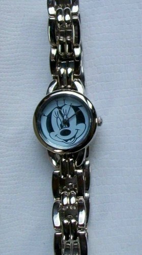 New Disney ladies Minnie Mouse Watch With bracelet Band! HTF! Retired!