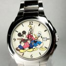 Disney Stunning Mens Mickey Mouse Watch With Friends! New! Gorgeous!
