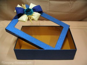 Rectangle Box Mika