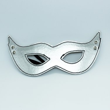 Silver Eyemask with Studs One Size