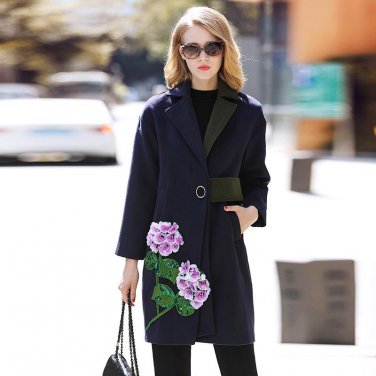 2018 Women\'s Winter New Woolen Coat Stereo Handmade Flower Beads Embroidery Female Outwear