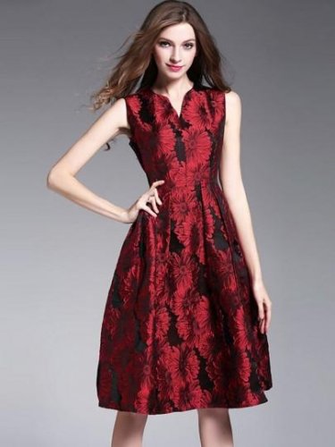 Red Flowers Printed Women\'s Day Dress