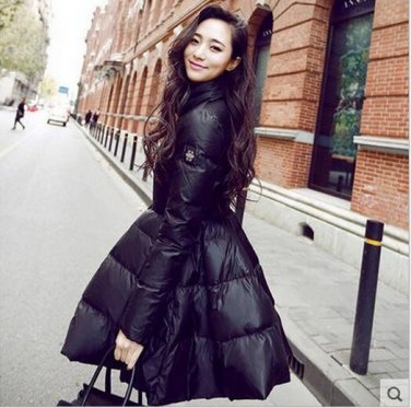 Winter warm coats women\'s overcoats long sections warm thick white duck down jacket style European 