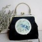 2017 New Arrival Vintage Bird Animal Print Lace Floral Clasp Chain Metal Frame Velvet Crossbody Wome