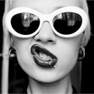 2017 Nirvana Kurt Cobain Sunglasses Women Men Brand Designer Oval Sun Glasses Fashion Women\'s White
