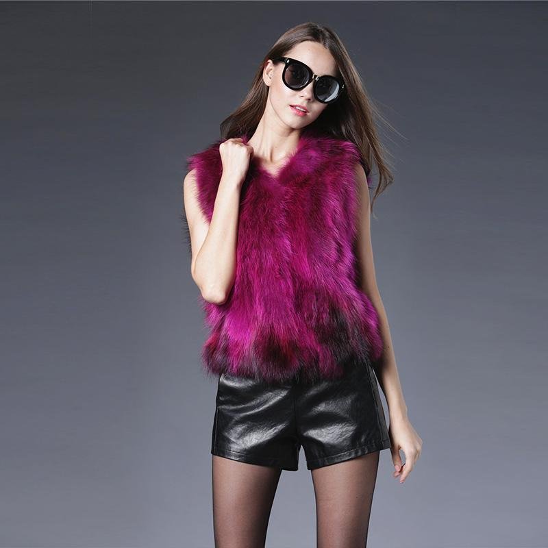 New Real Genuine Raccoon Dog Fur Sleeveless Vest Natural Fur Coats For Women Winter Best Fashion Fur
