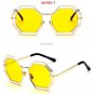 Retro Hollow Alloy Sunglasses Brand Designer Women Men Luxury Personality Cosy Shades Sunglasses Ocu