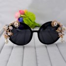 2017 new women\'s fashion vintage sunglasses female driving retro pearl flower sunglasses party acce