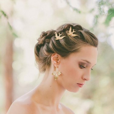 Iron Hairpin Golden Plated Silver Tone Color Swallow Shaped 5.4x3.3cm, 1 Pcs