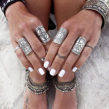docona 4pcs Sliver Plated Vintage Rings Set Beach Rings Ethnic Totem Carving Boho Style Rings for Wo