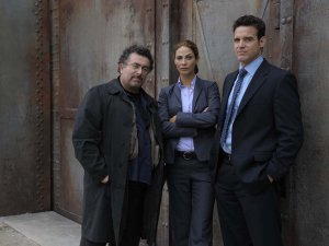 Warehouse 13  - 24" x 32" - Cast Poster - 3