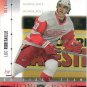 2001-02 UD Honor Roll # 7 - Luc Robitaille - Detroit Red Wings