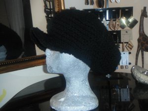 Tam with brim