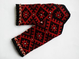 Hand knitted warm wool mittens , gloves patterned Red flowers