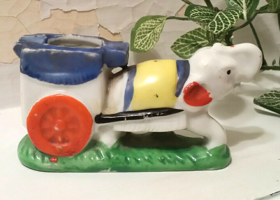 Hand Painted Elephant with Cart Individual Ashtray