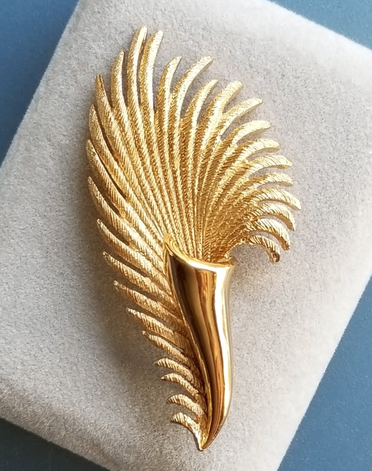 Large Monet Feather Brooch Signed Vintage Pin