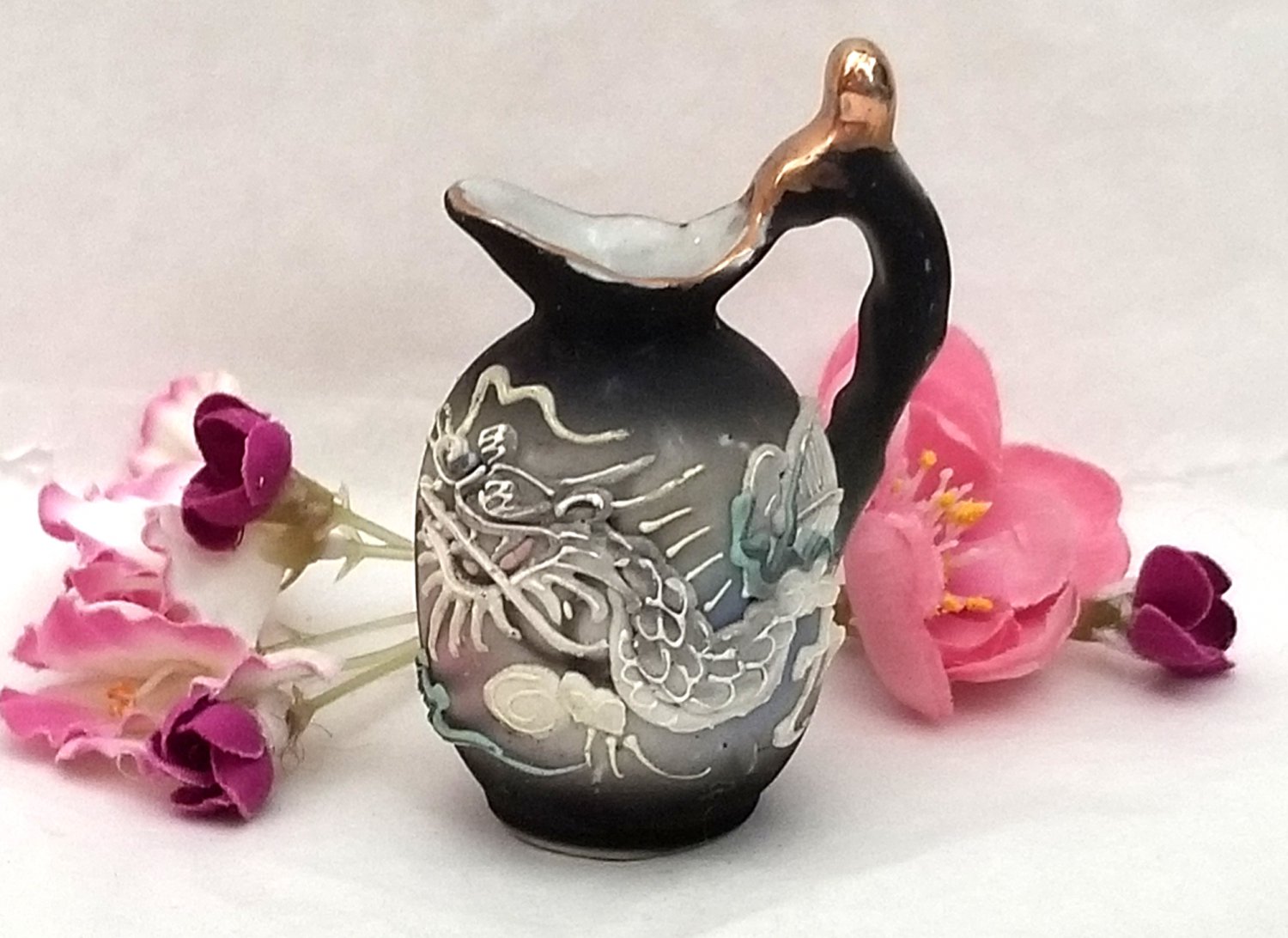Mini Dragonware Pitcher Porcelain, Moriage Technique with Dragon, Japan