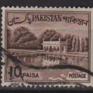 PAKISTAN 1961 - Scott 134 used - 10p,  Shalimar Gardens, Lahore  (6-592)