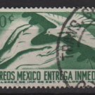 Mexico special Delivery 1964  - Scott E20 used  - 50c, Hands & dove (m-152)