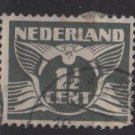 Netherlands 1926/39  - Scott  167 used -  1.1/2c, Gull  (9-499)