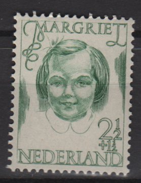 Netherlands semi-postal 1946 - Scott B165 MH - 2.1/2c + 1.1/2c, Princess Magriet (10-11)