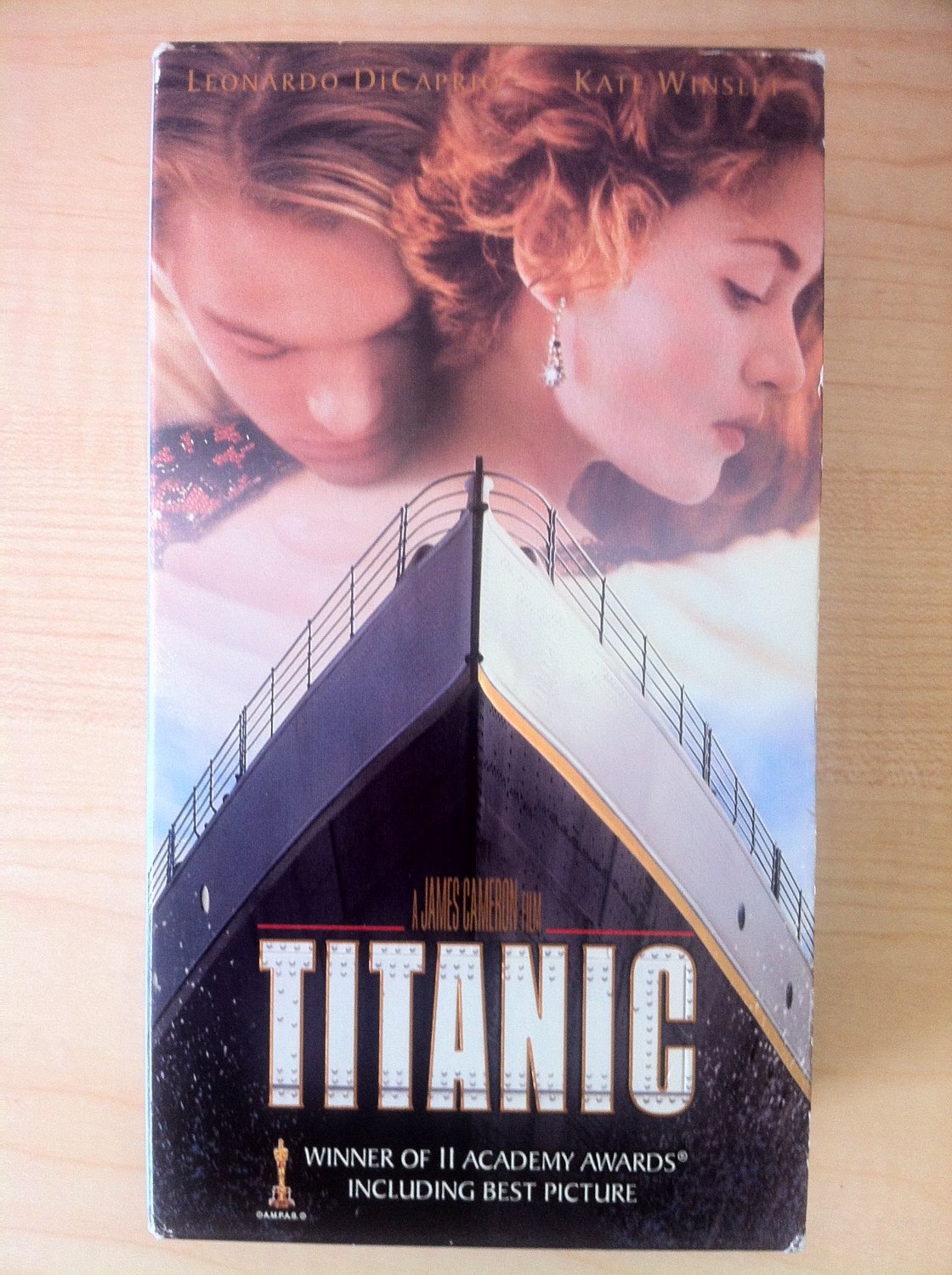 TITANIC MOVIE (VHS, 1998, 2Tape Set)