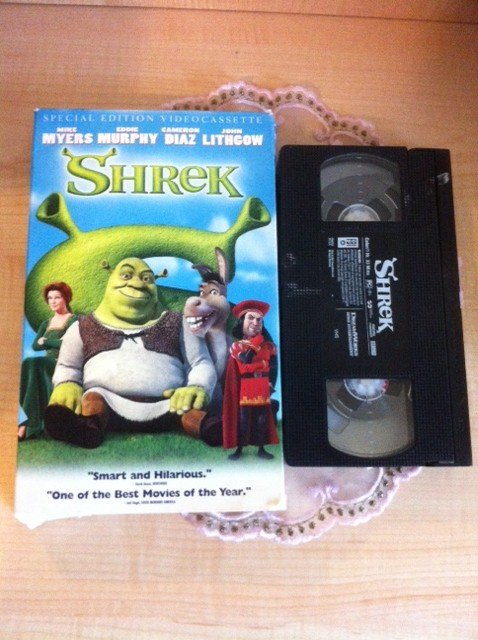 Shrek VHS Special Edition Videocassette