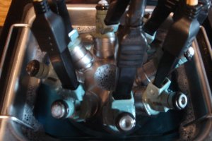 5.0 MUSTANG FORD RACING 24 LB BLUE TOP FUEL INJECTORS