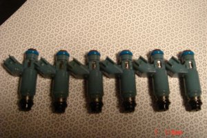 04 05 LINCOLN LS 3L V6 FUEL INJECTORS  offer
