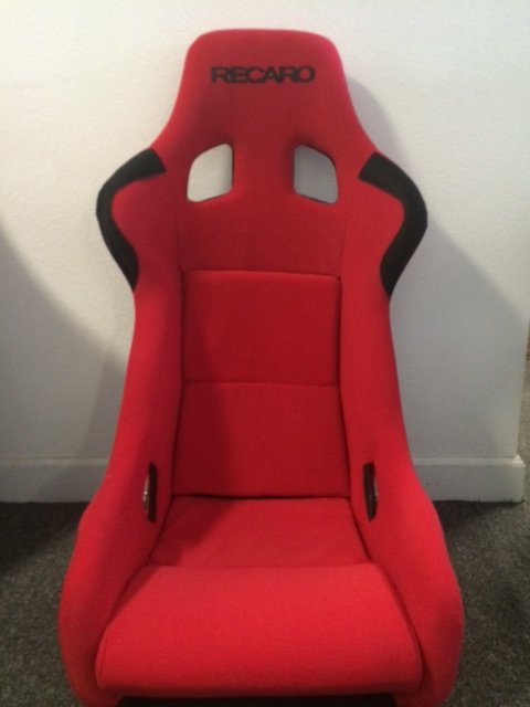 Recaro SPG **XL** Red Plain Cloth / Black FRP Shell *SINGLE*