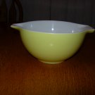 Pyrex #441 1 1/2 Pint Yellow Mixing Bowl