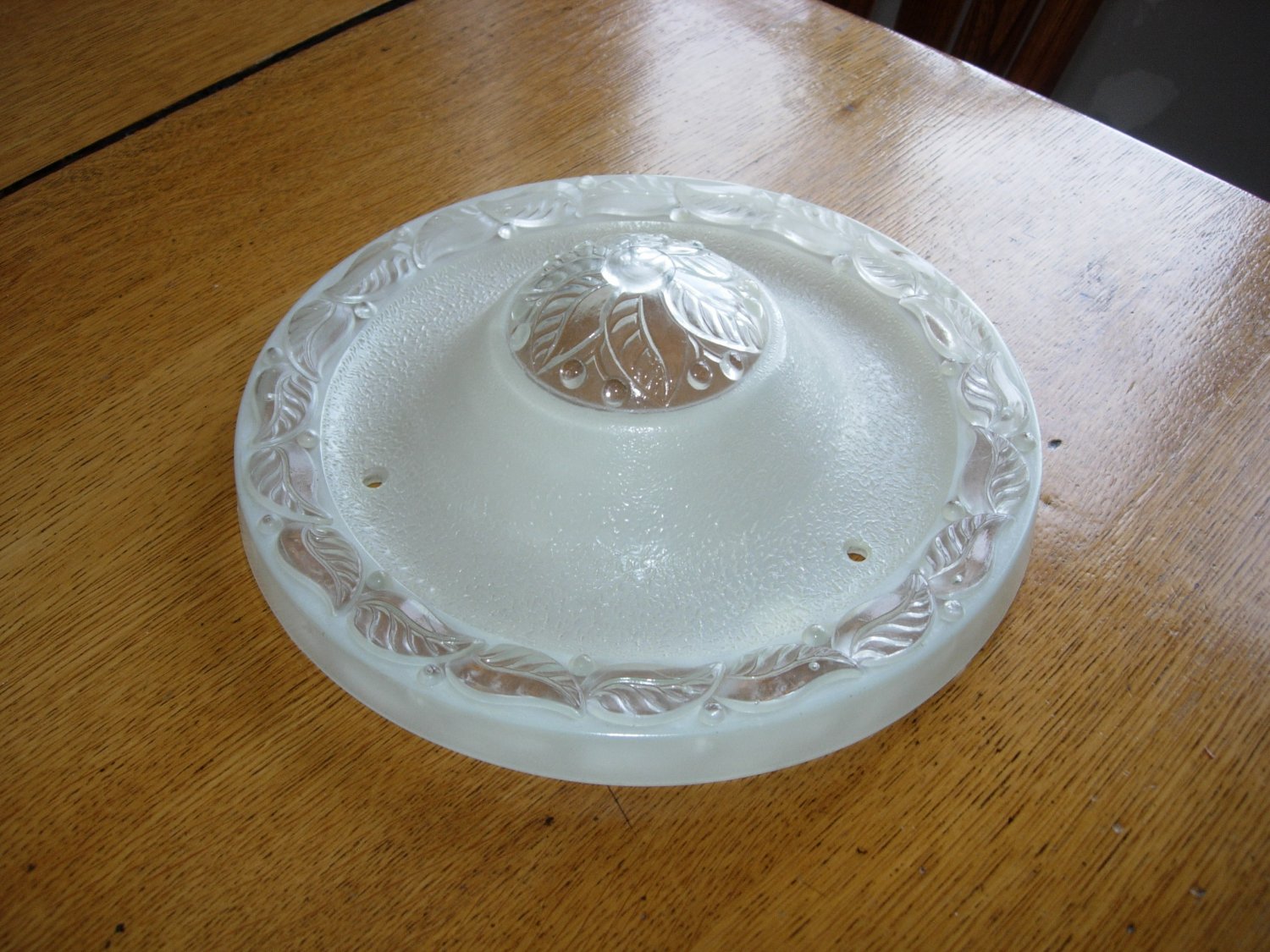 Vintage Art Deco 3 Chain Ceiling Light Shade with Embossed Flower Pattern