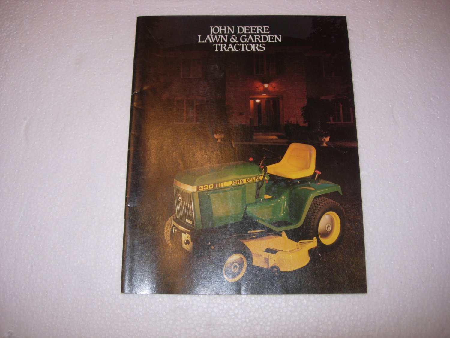 1985 John Deere Lawn and Garden Tractor Brochure