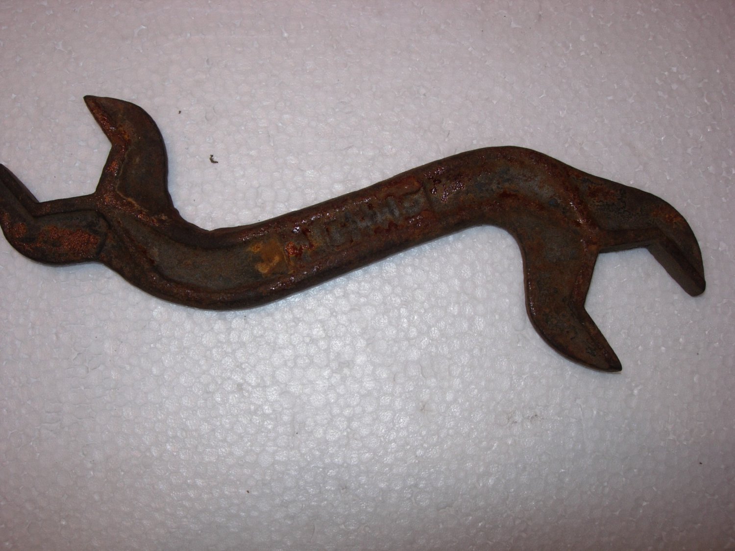 Acme Harvesting Machine Co A881 Wrench