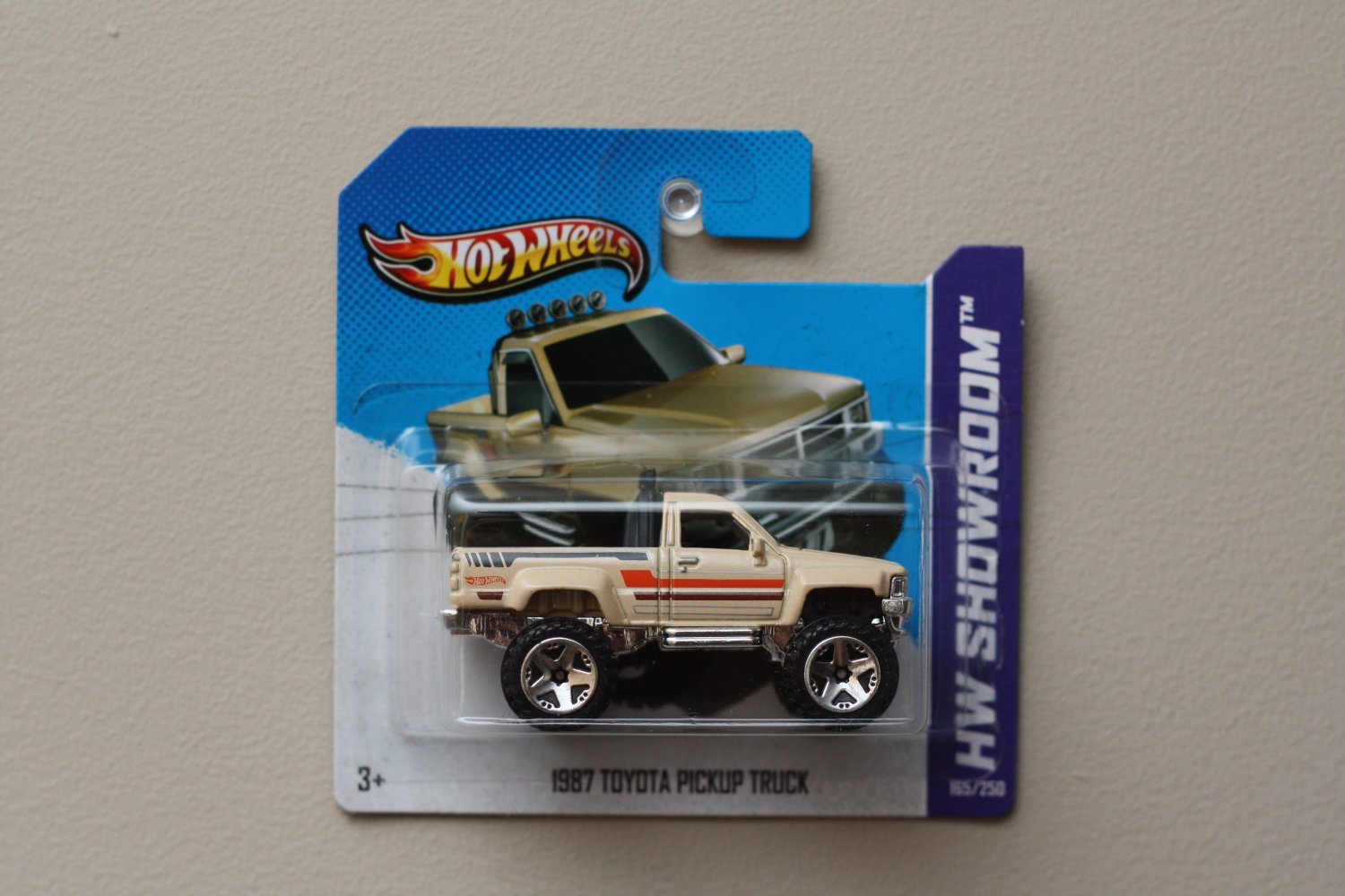 1987 Toyota Pickup Truck Tan 2013 Hot Wheels Hw Showroom