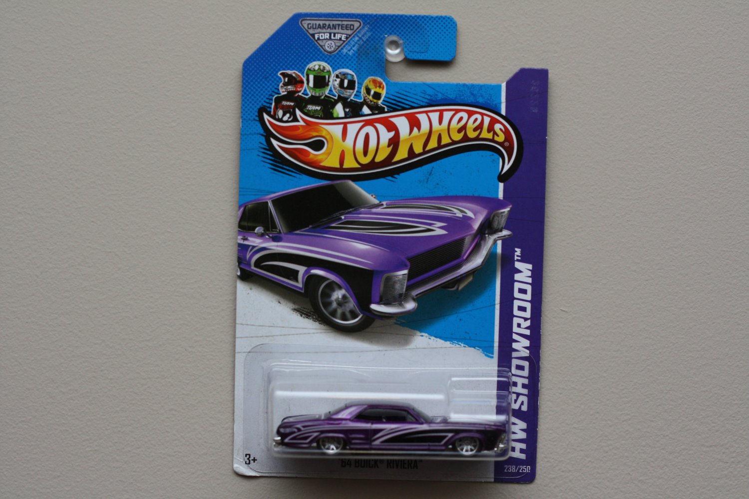 Hot Wheels 2013 HW Showroom '64 Buick Riviera (spectraflame purple ...