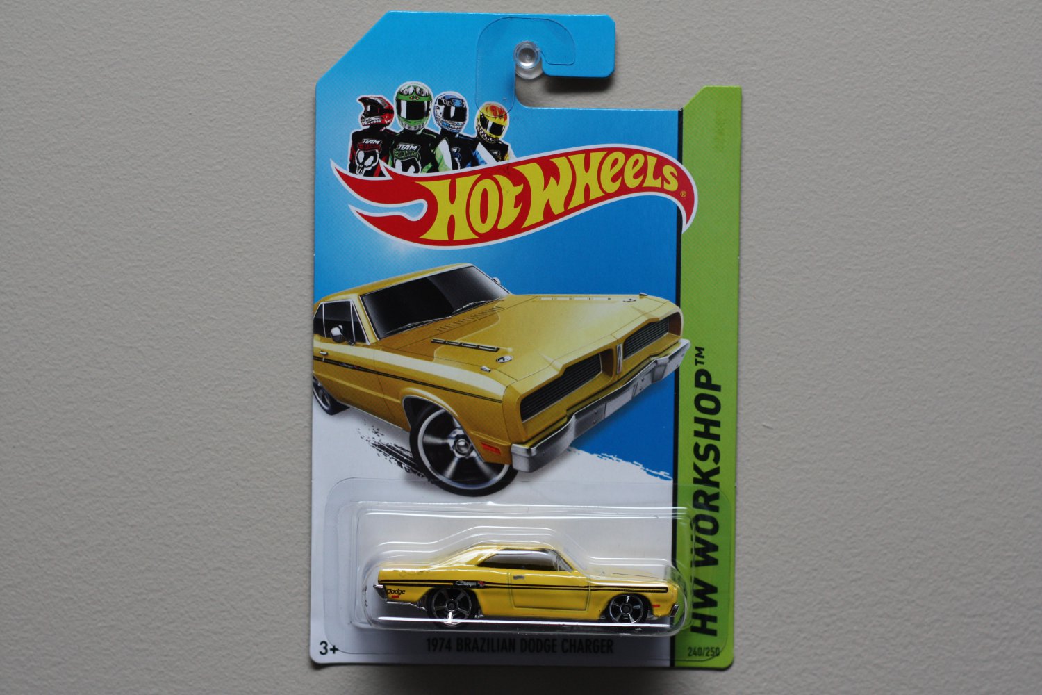 Hot Wheels 2014 HW Workshop 1974 Brazilian Dodge Charger (yellow)