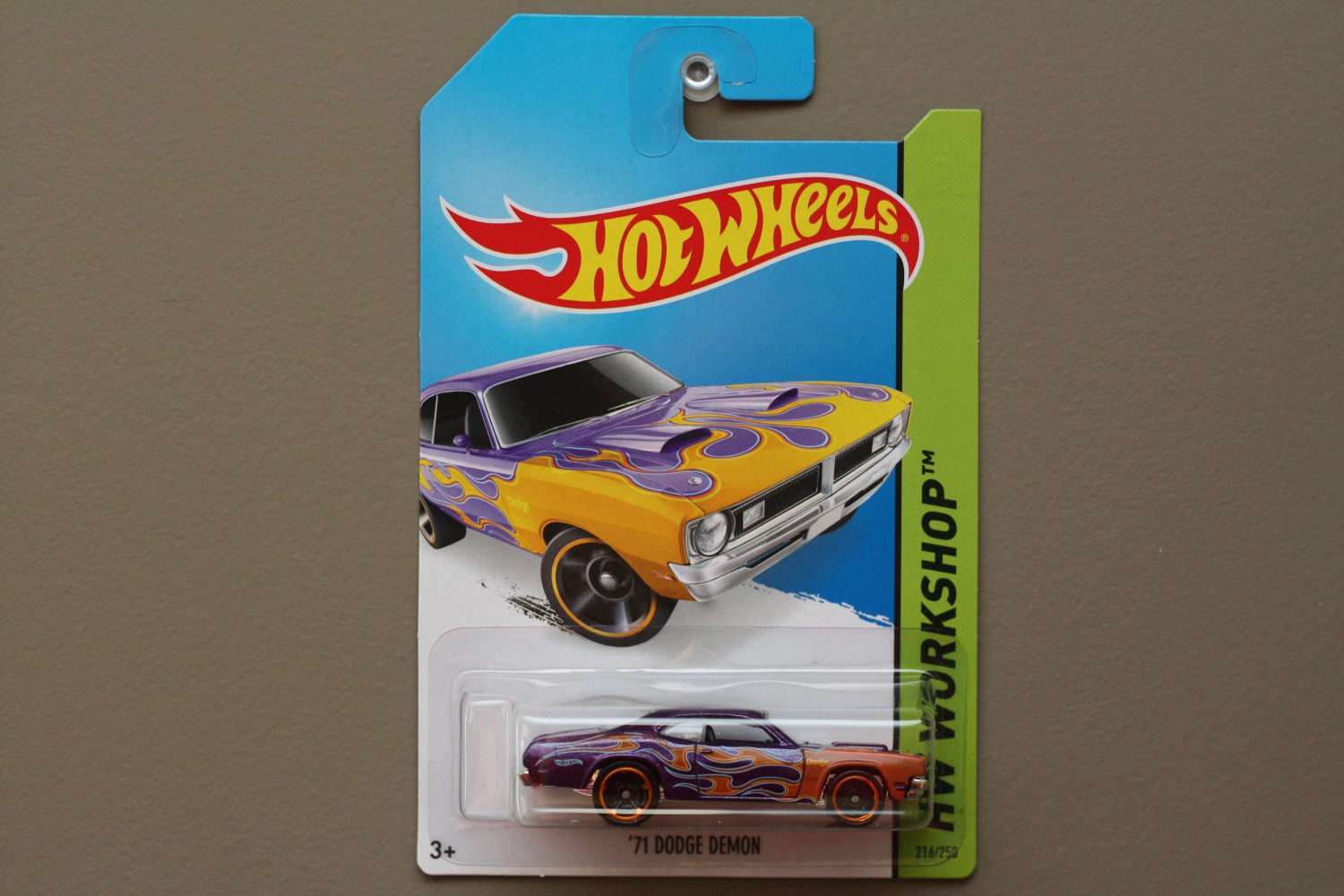 Hot Wheels 2014 HW Workshop '71 Dodge Demon (purple)