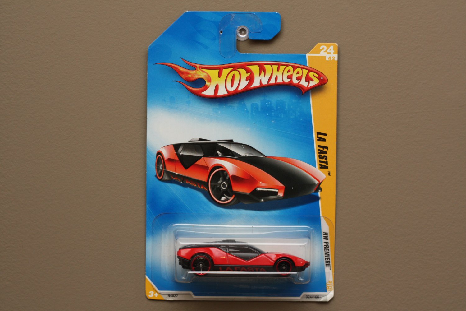 Hot Wheels Hw Premiere La Fasta Red