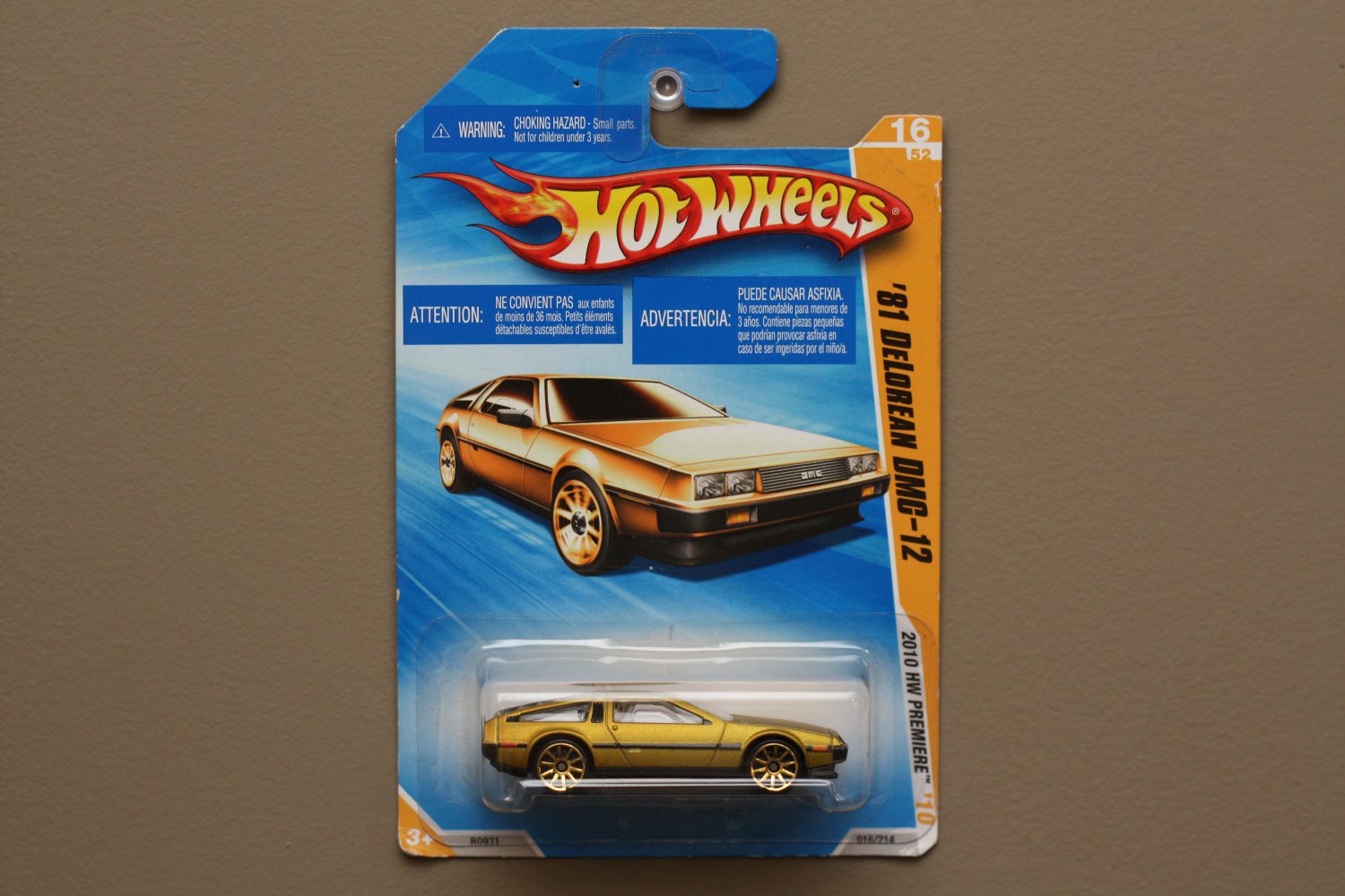 Hot Wheels 2010 HW Premiere '81 Delorean DMC-12 (gold) (SEE CONDITION)