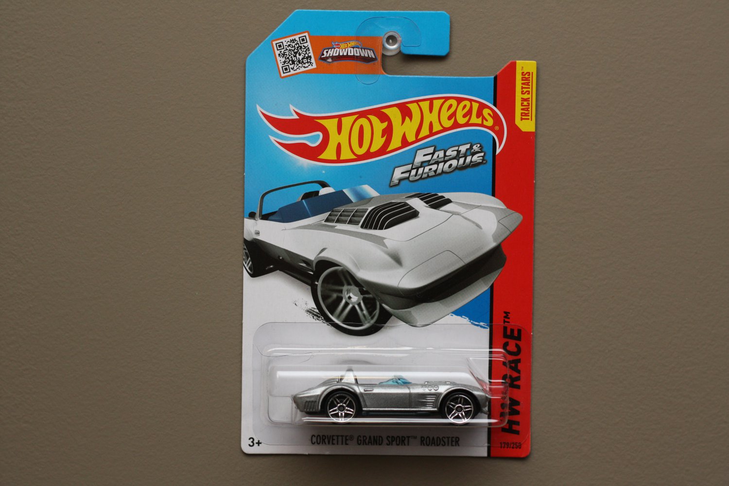 Hot wheels 2015. Хот Вилс hw Roadsters. Хот Вилс Corvette Grand Sport. Хот Вилс коллекция Форсаж. СТХ Корвет hot Wheels.